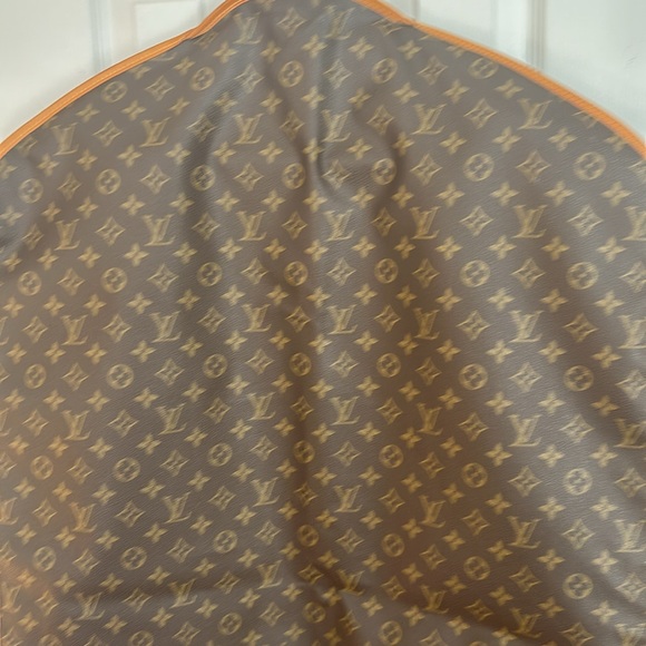 Louis Vuitton Monogram Garment Bag with COA - Picture 9 of 10